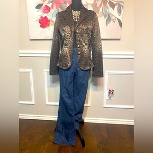 Liz Claiborne Women's Dark Relaxed Jeans w/ Brown Faux Leather on pockets